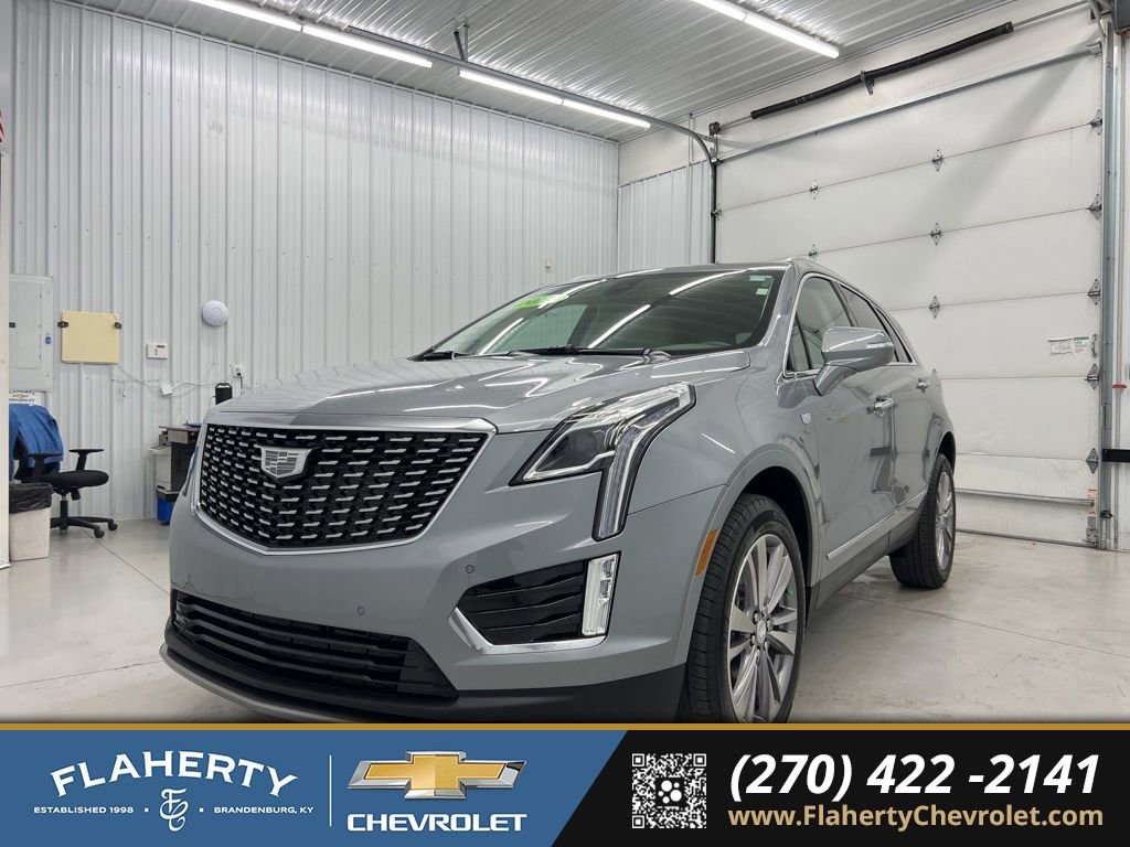 Used 2025 Cadillac XT5 Premium Luxury w/ LPO, Floor Liner Package FWD image 6