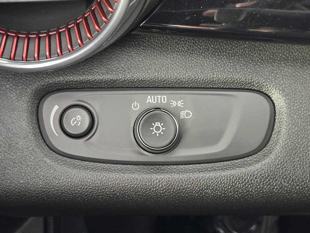 New 2026 Chevrolet Trax RS w/ Driver Confidence Package FWD image 23