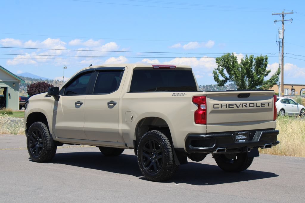Used 2022 Chevrolet Silverado 1500 Custom Trail Boss AWD/4WD image 4