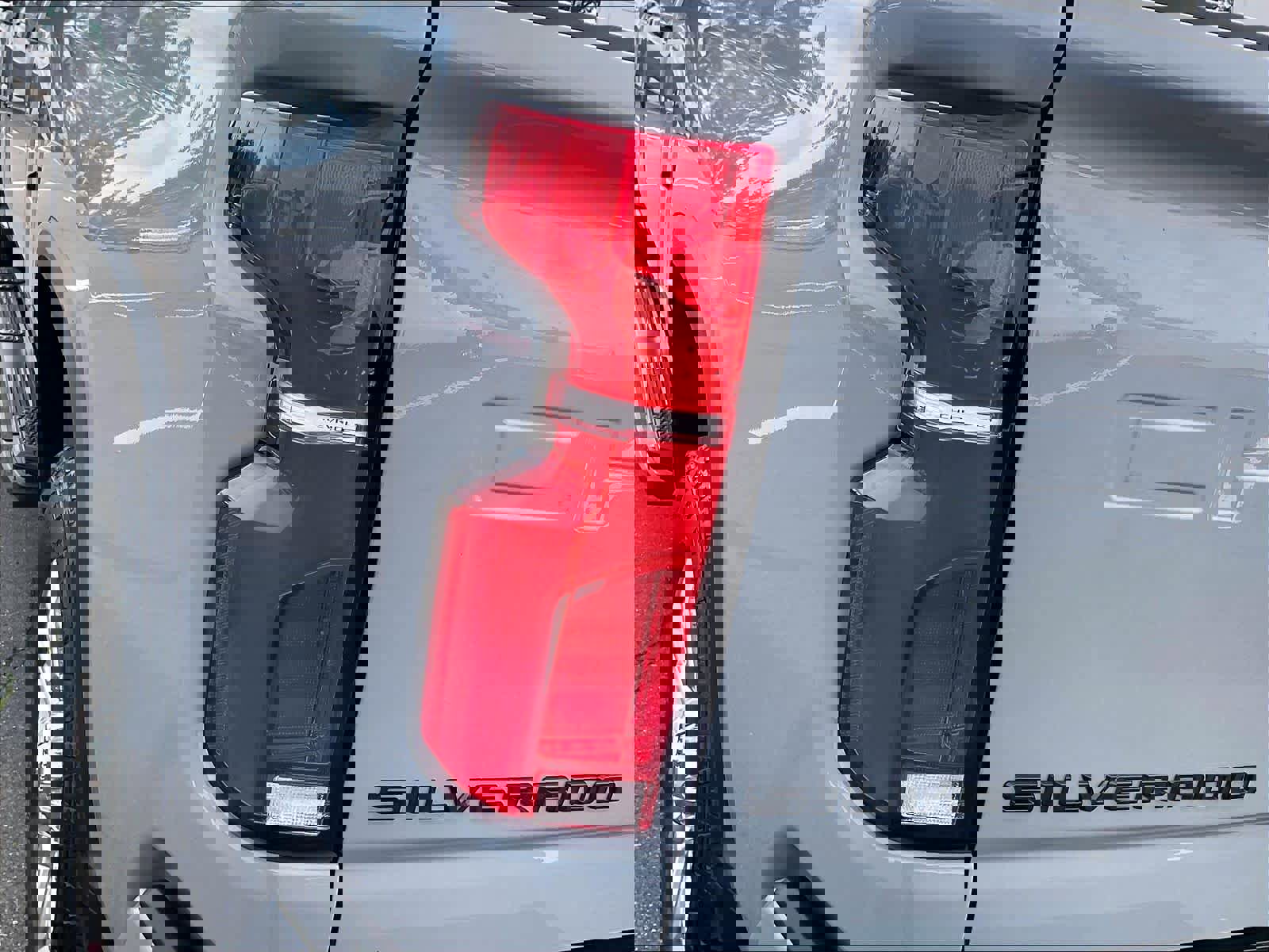 Used 2024 Chevrolet Silverado 2500 LTZ w/ LTZ Plus Package image 31