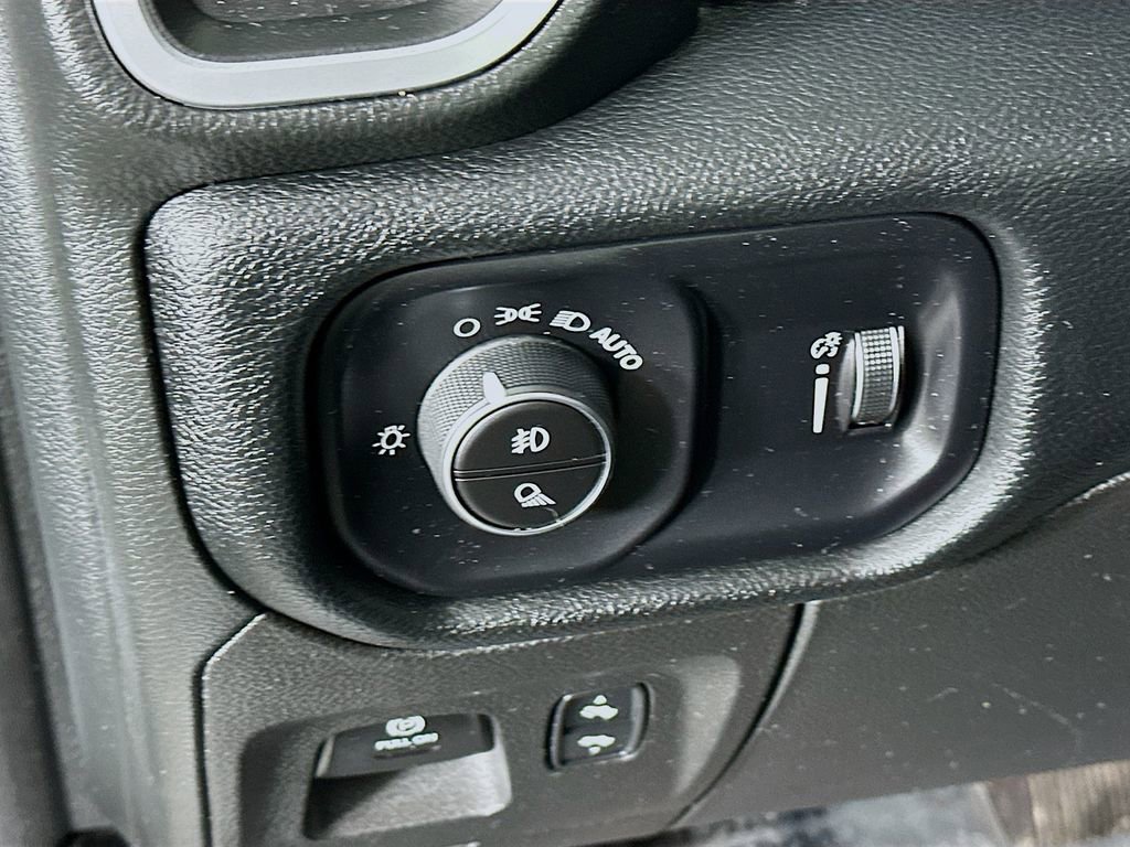 Certified 2022 RAM 1500 Big Horn AWD/4WD image 18