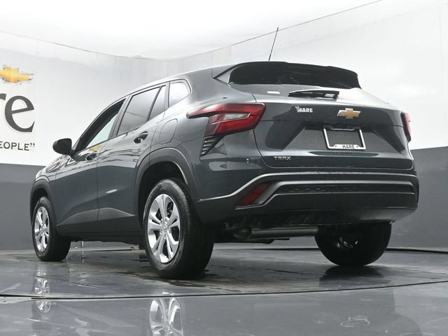 New 2026 Chevrolet Trax LS FWD image 5