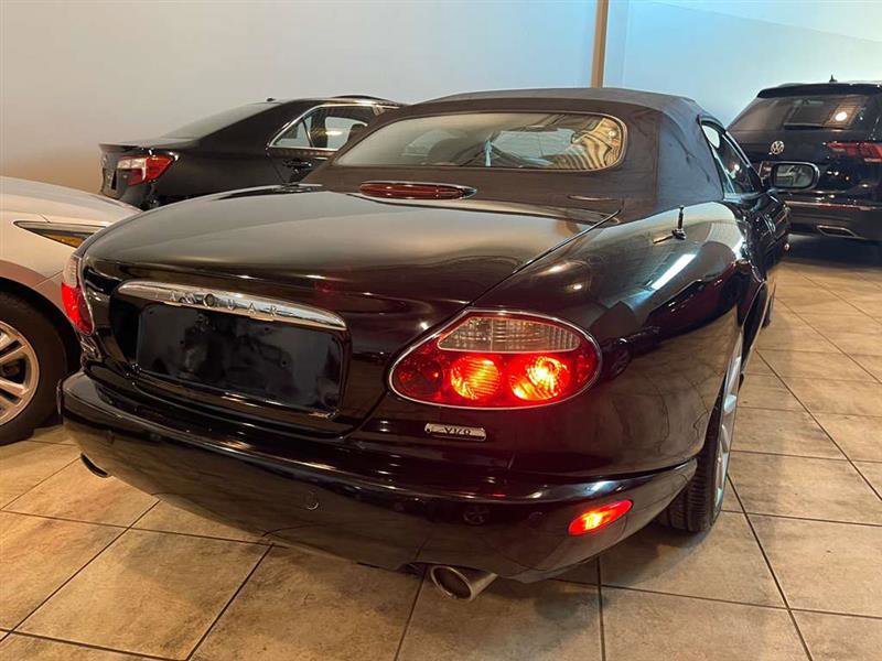 Used 2006 Jaguar XK8 Convertible image 60