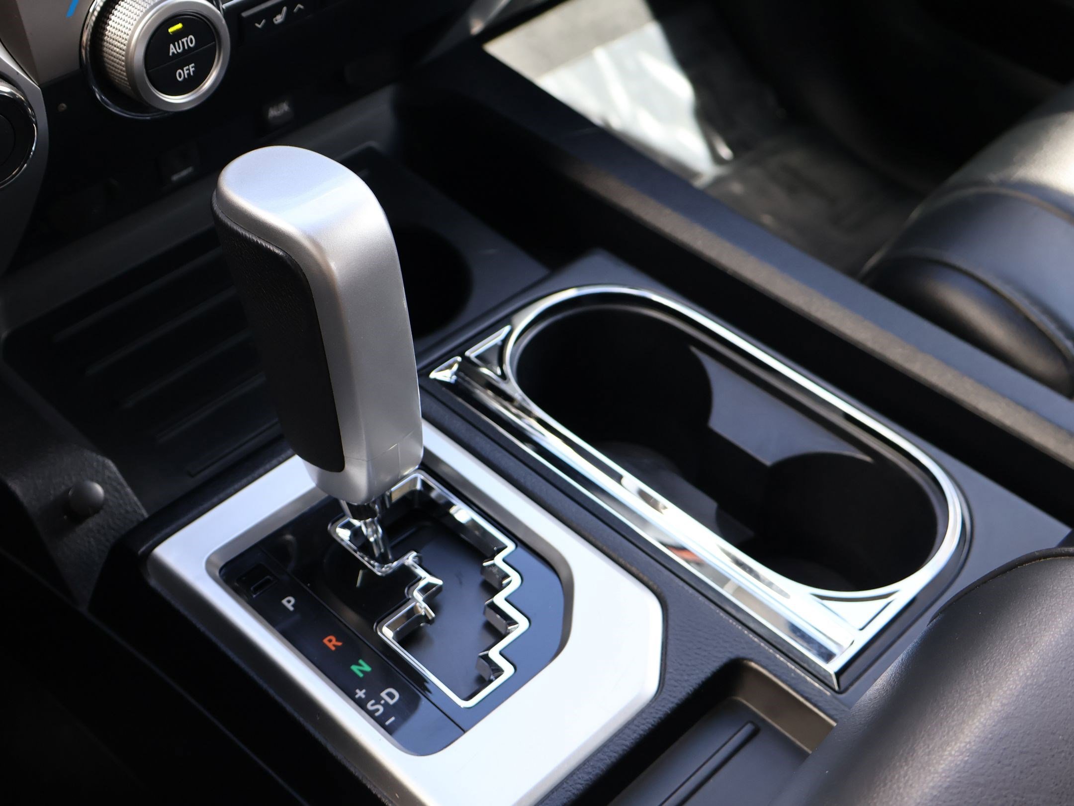 Used 2017 Toyota Tundra Limited image 22