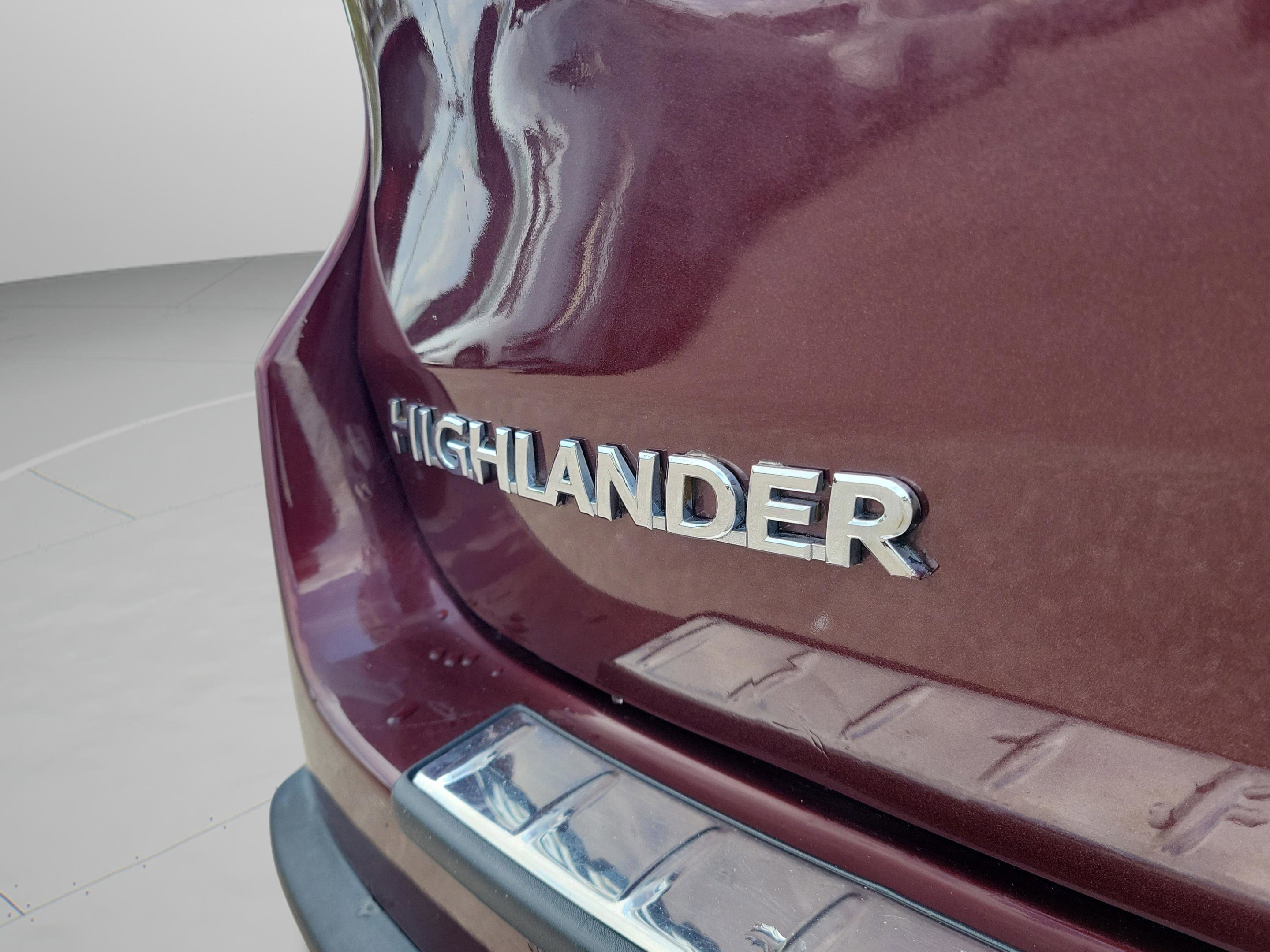 Used 2016 Toyota Highlander XLE image 8