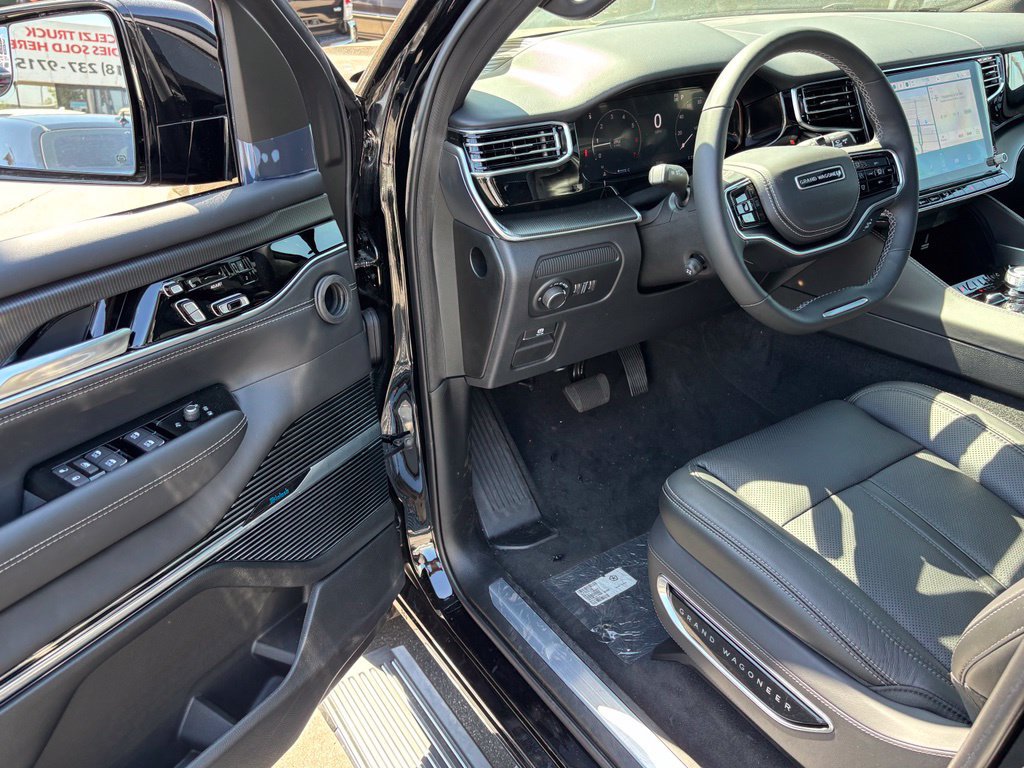 New 2026 Jeep Grand Wagoneer Summit w/ Premium Group III AWD/4WD image 9