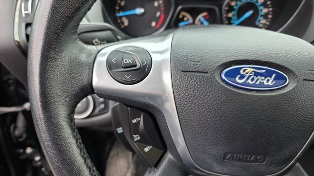 Used 2016 Ford Escape Titanium image 17