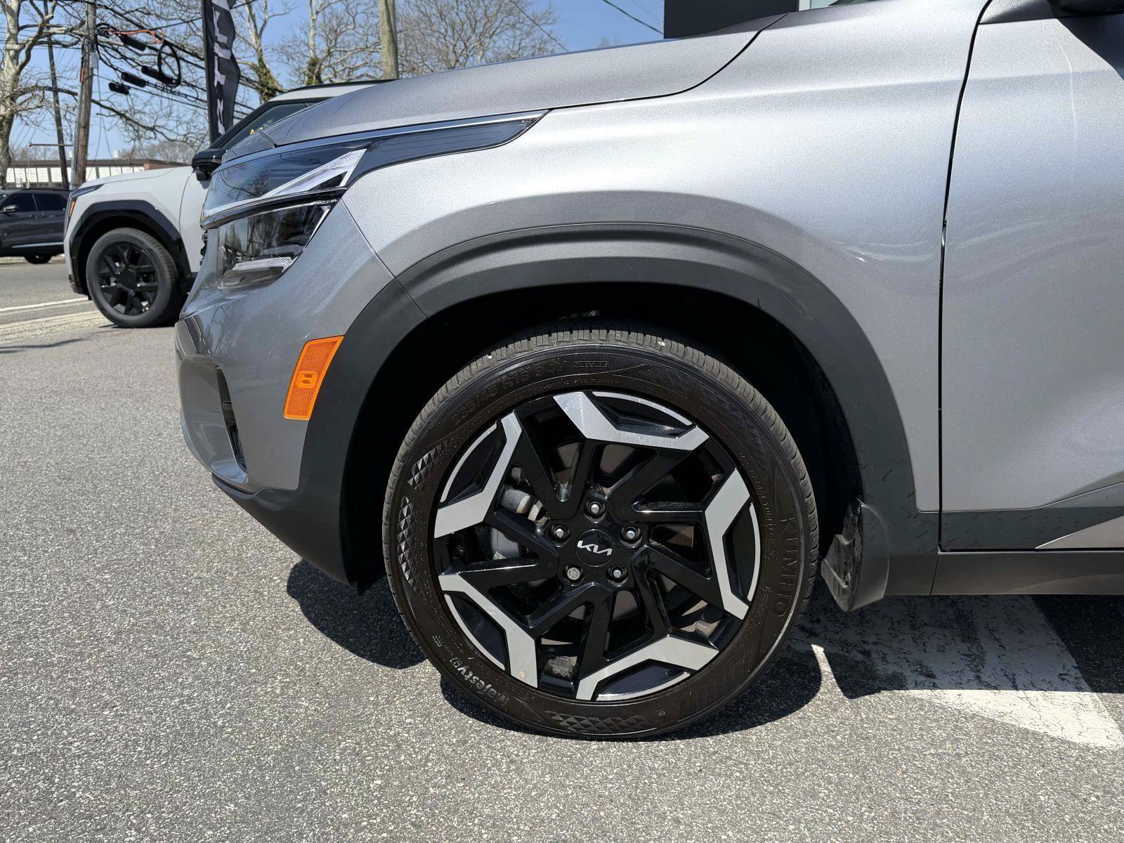 Used 2026 Kia Seltos SX w/ SX Sunroof Package AWD/4WD image 12