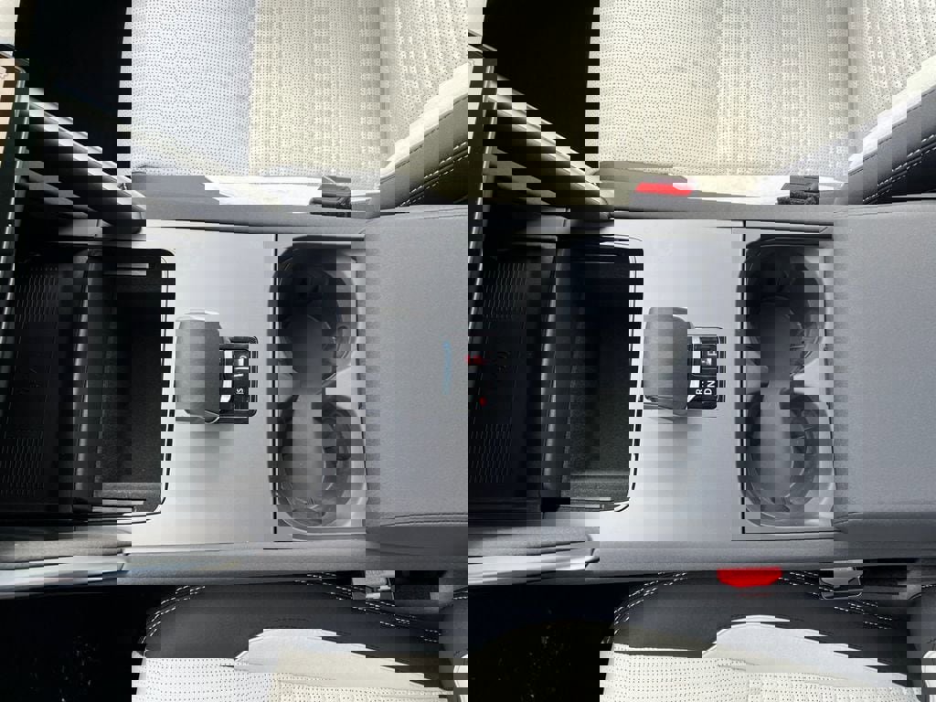 New 2025 Land Rover Discovery Sport S image 20