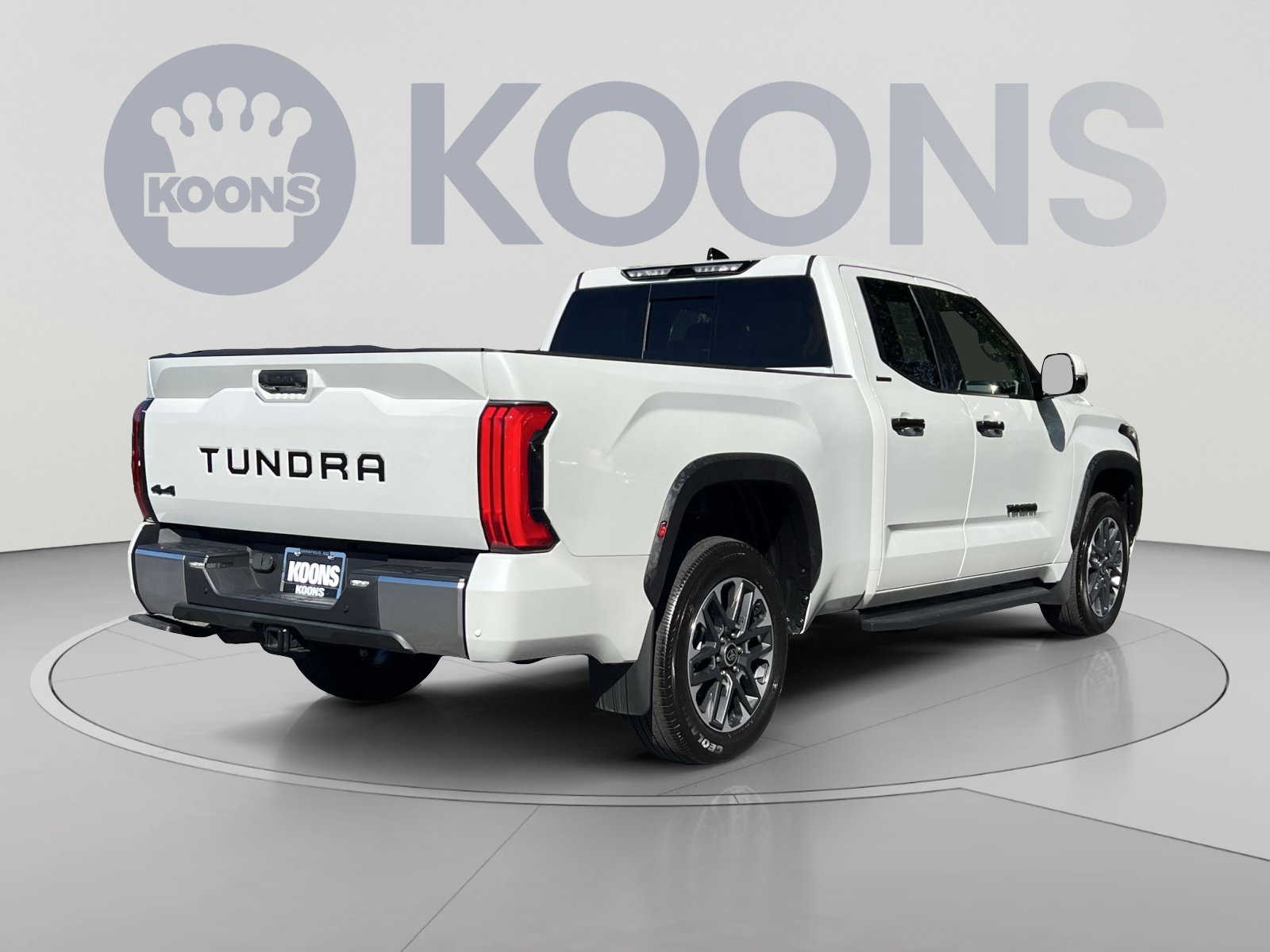 Used 2023 Toyota Tundra Limited AWD/4WD image 8