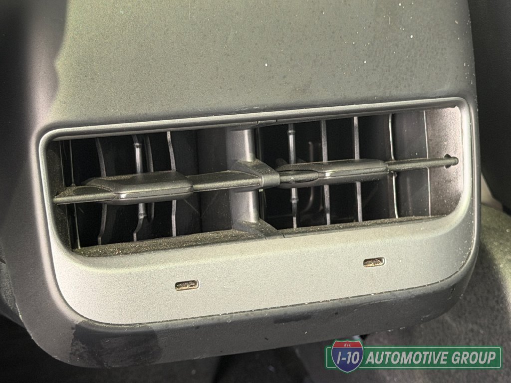 Used 2023 Tesla Model Y Performance AWD/4WD image 31