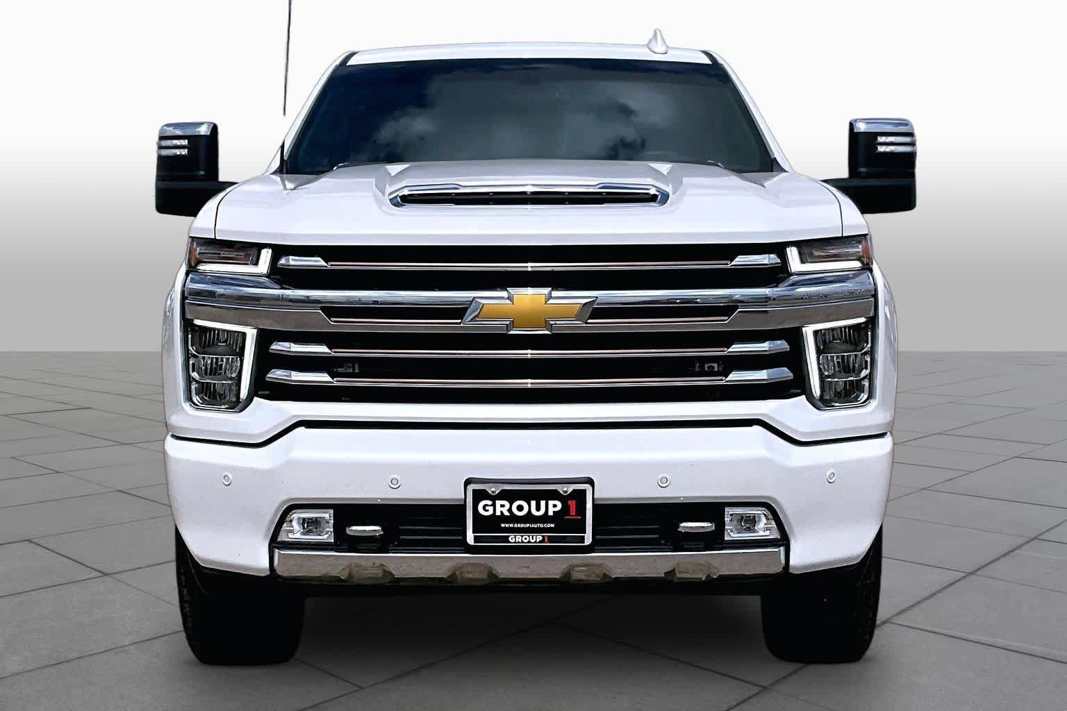 Used 2023 Chevrolet Silverado 2500 High Country w/ Z71 Off-Road Package AWD/4WD image 4
