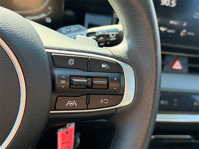 Used 2024 Kia Sportage LX image 17
