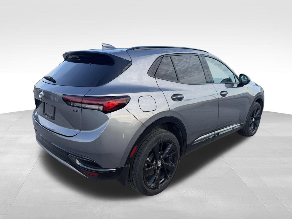 Used 2022 Buick Envision Essence w/ Technology Package II AWD/4WD image 5