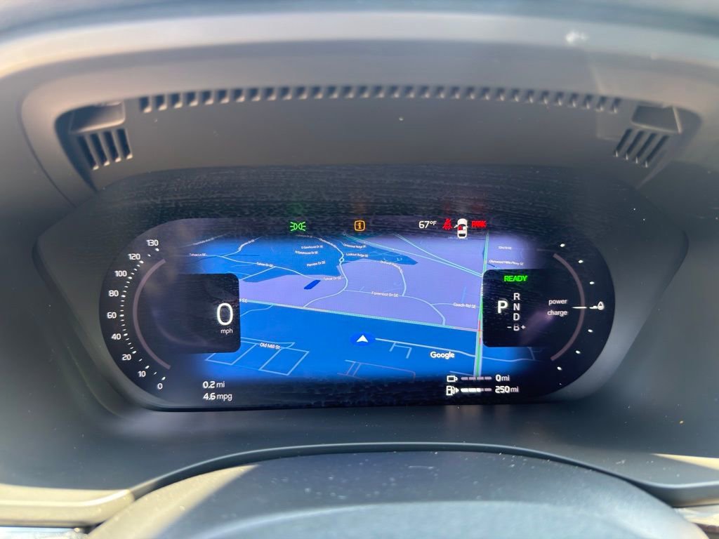 Used 2023 Volvo XC60 T8 Plus image 22