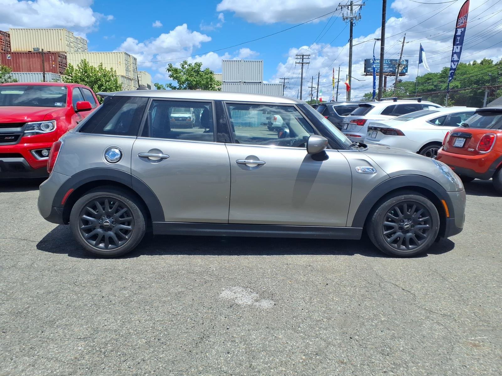 Used 2020 MINI Cooper S FWD image 8