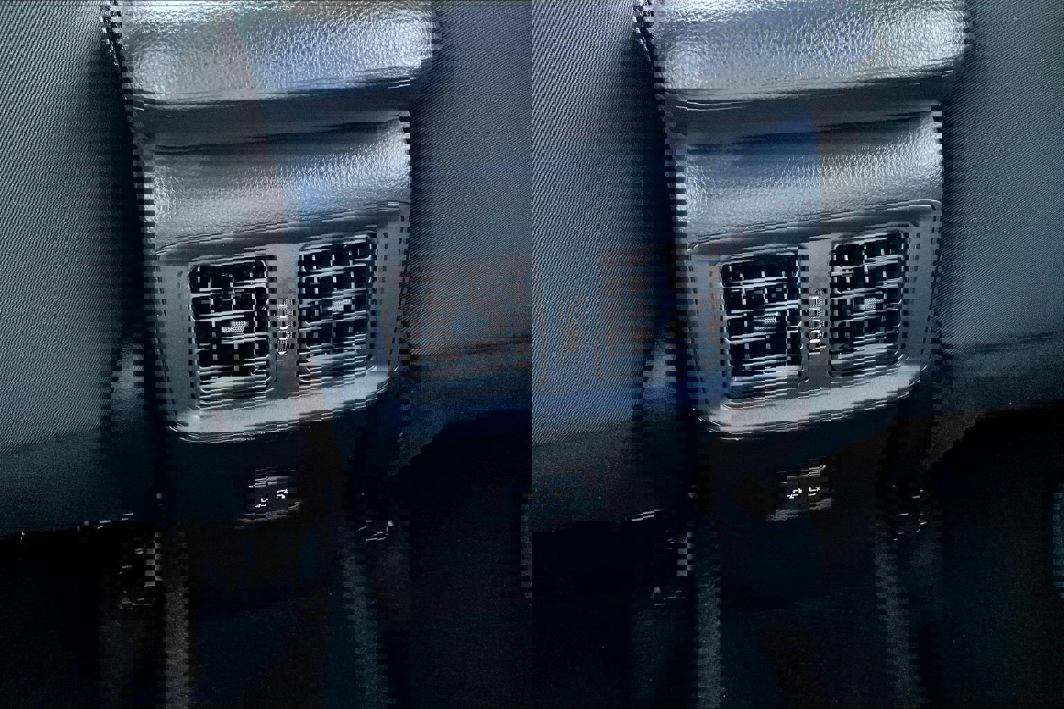 Used 2025 Toyota RAV4 XLE image 32