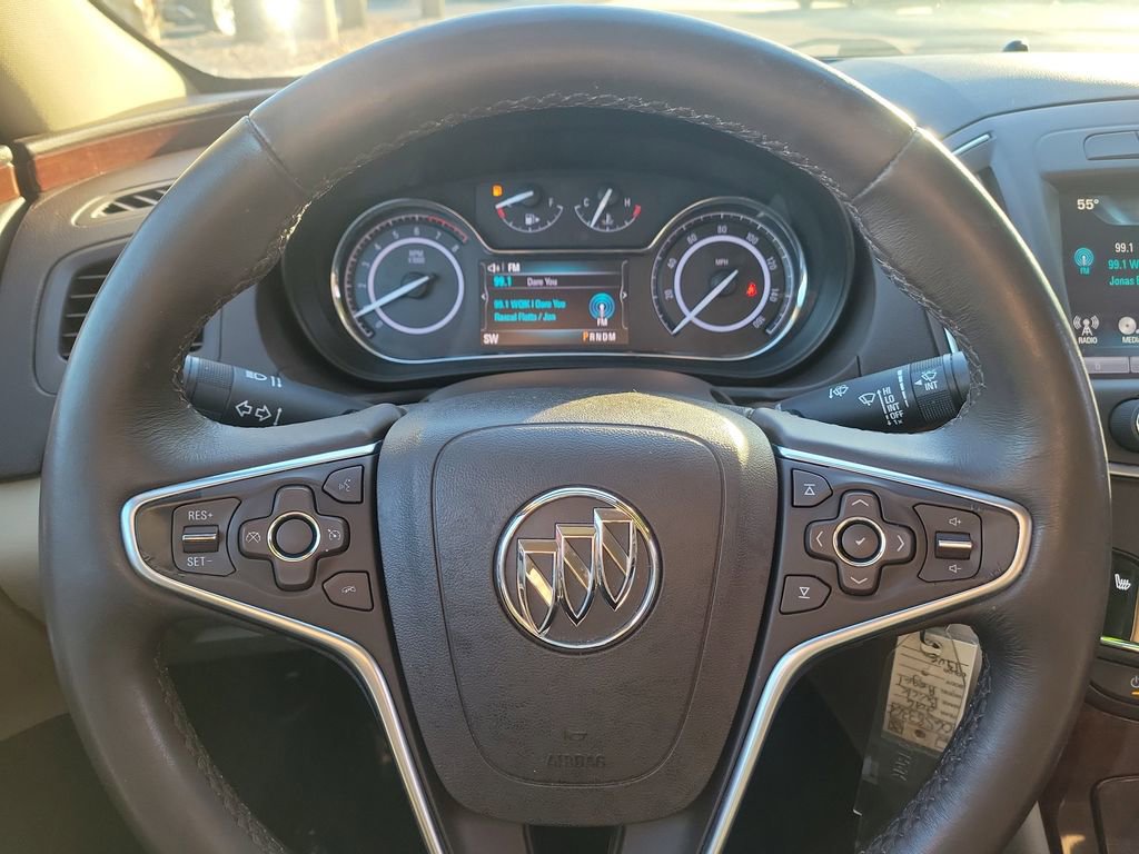 Used 2016 Buick Regal image 20