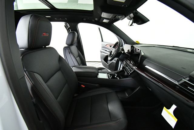 New 2026 Chevrolet Traverse Z71 w/ LPO, Floor Liner Package image 24