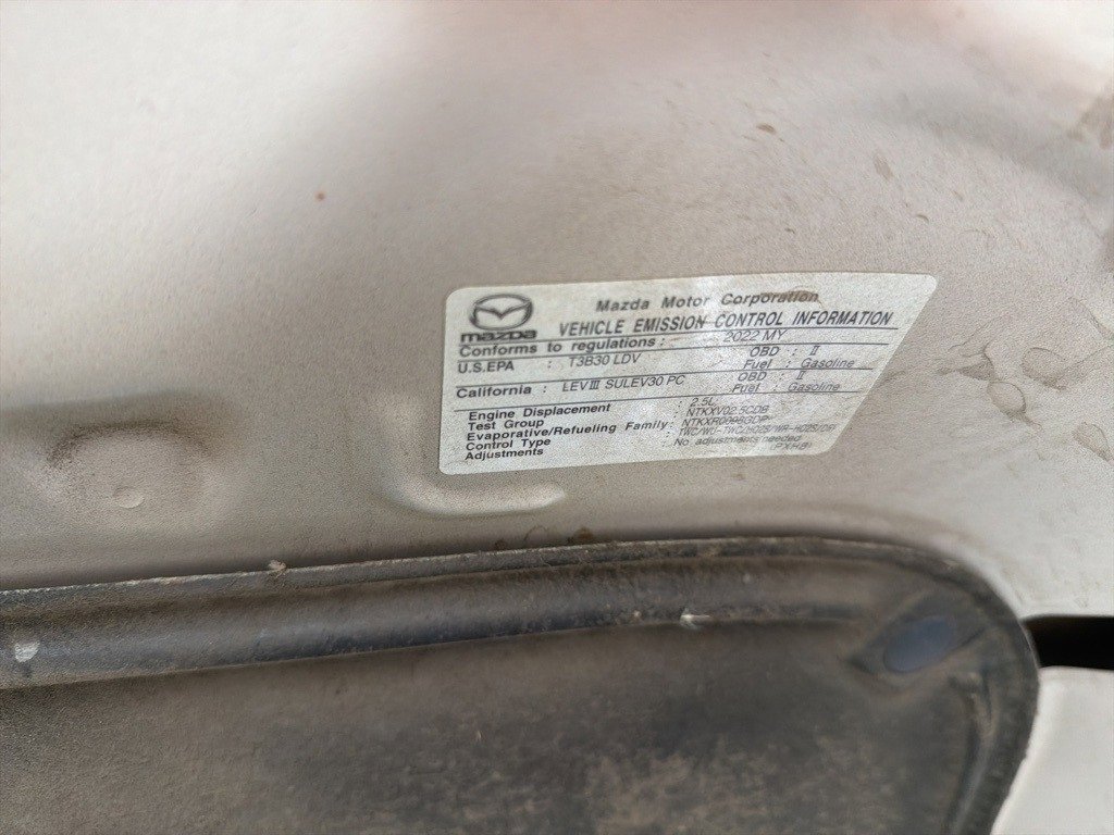 Used 2022 MAZDA MAZDA3 s image 18