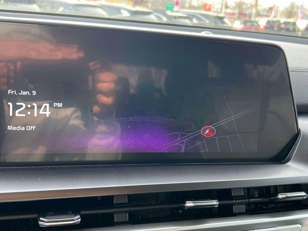 Used 2023 Kia Telluride LX image 25