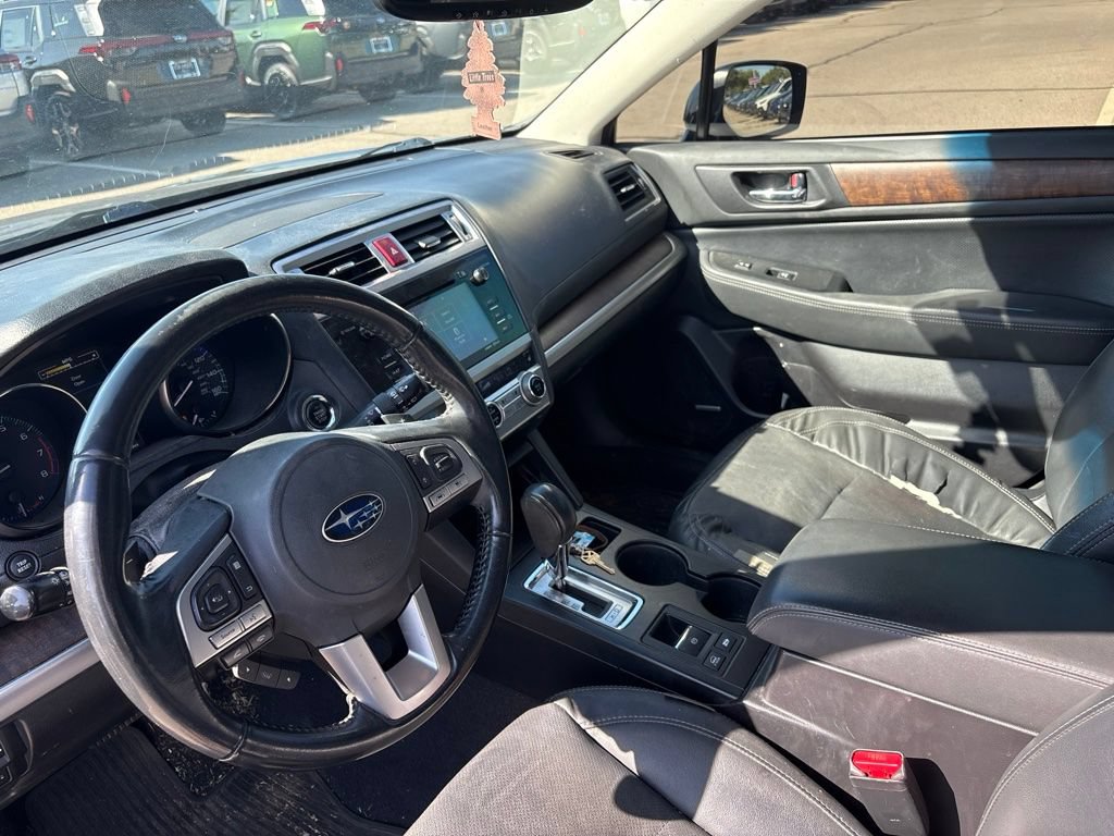 Used 2016 Subaru Outback 3.6R Limited AWD/4WD image 4