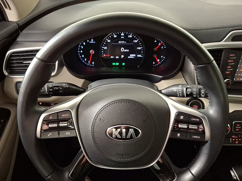 Used 2020 Kia Sorento EX image 19