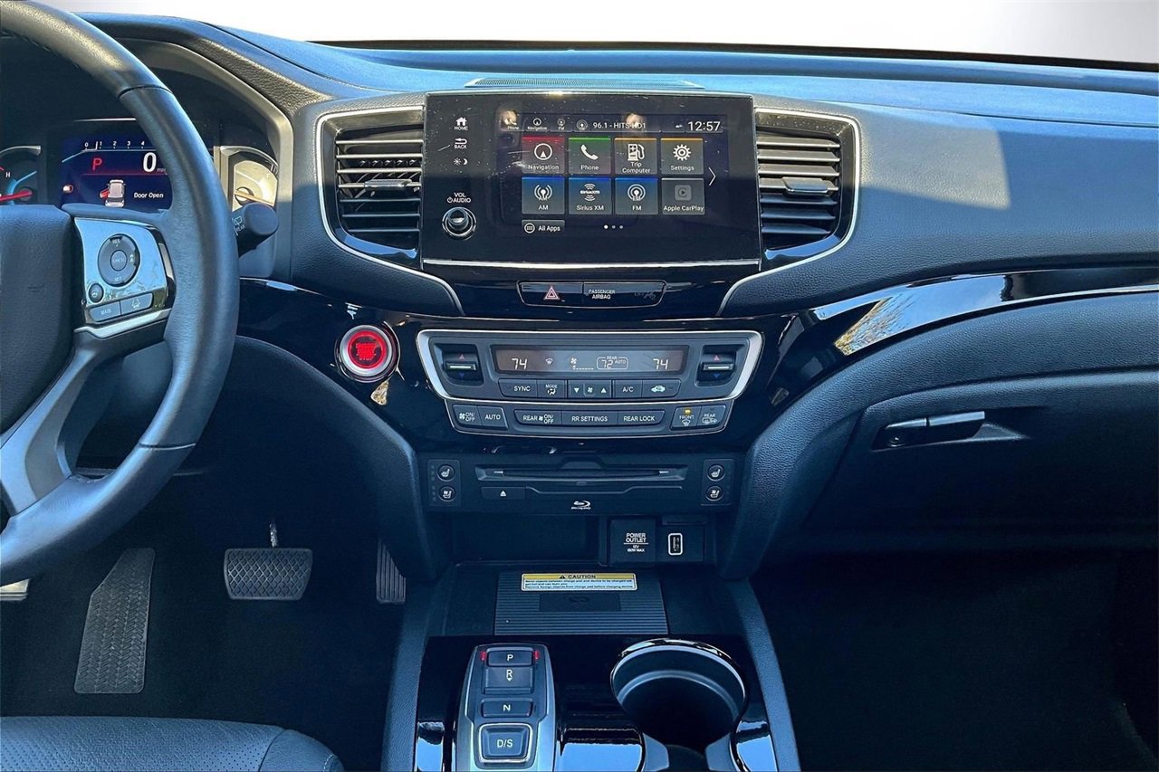 Used 2022 Honda Pilot Elite image 11