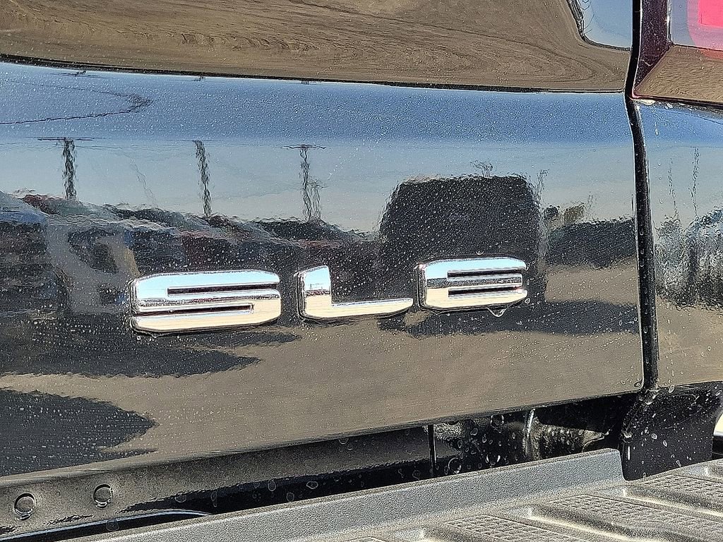 New 2026 GMC Sierra 1500 SLE w/ Preferred Package image 9