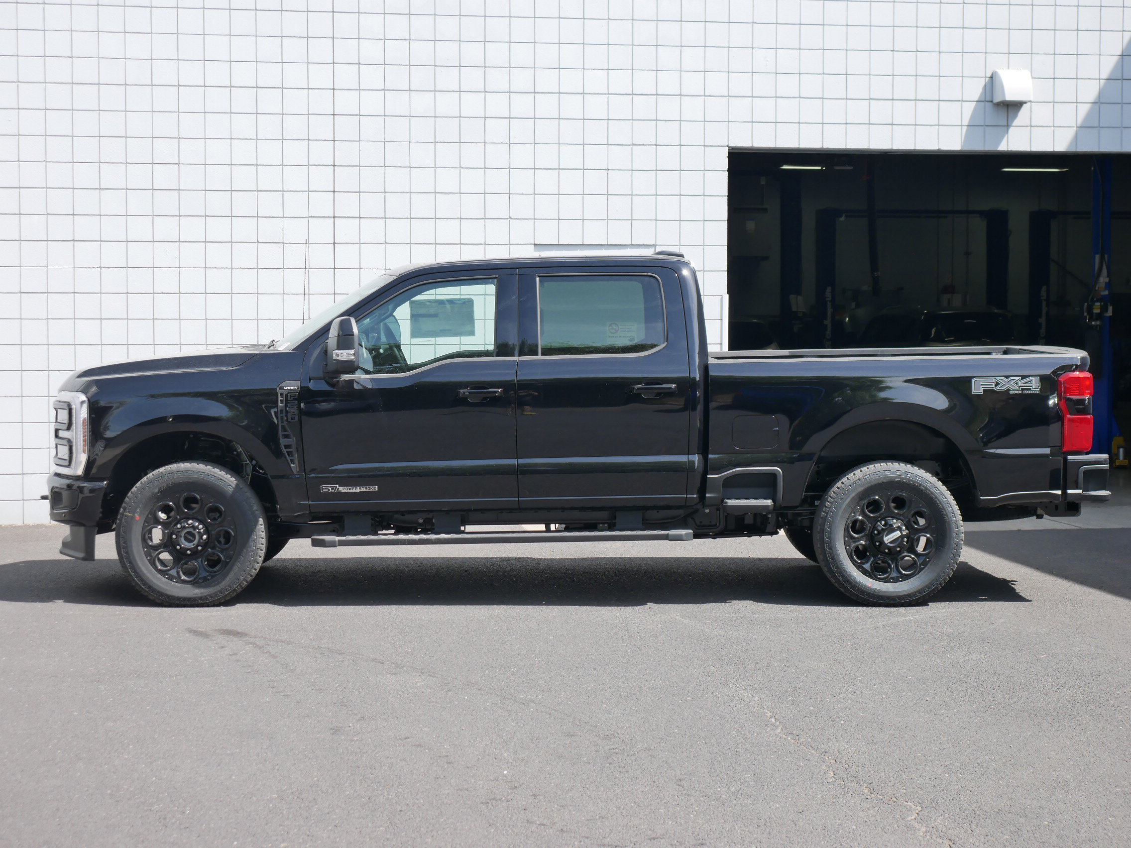 New 2025 Ford F250 Lariat w/ Lariat Ultimate Package image 20