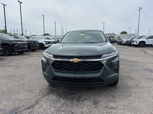 New 2026 Chevrolet Trax LS w/ LS Convenience Package FWD image 8