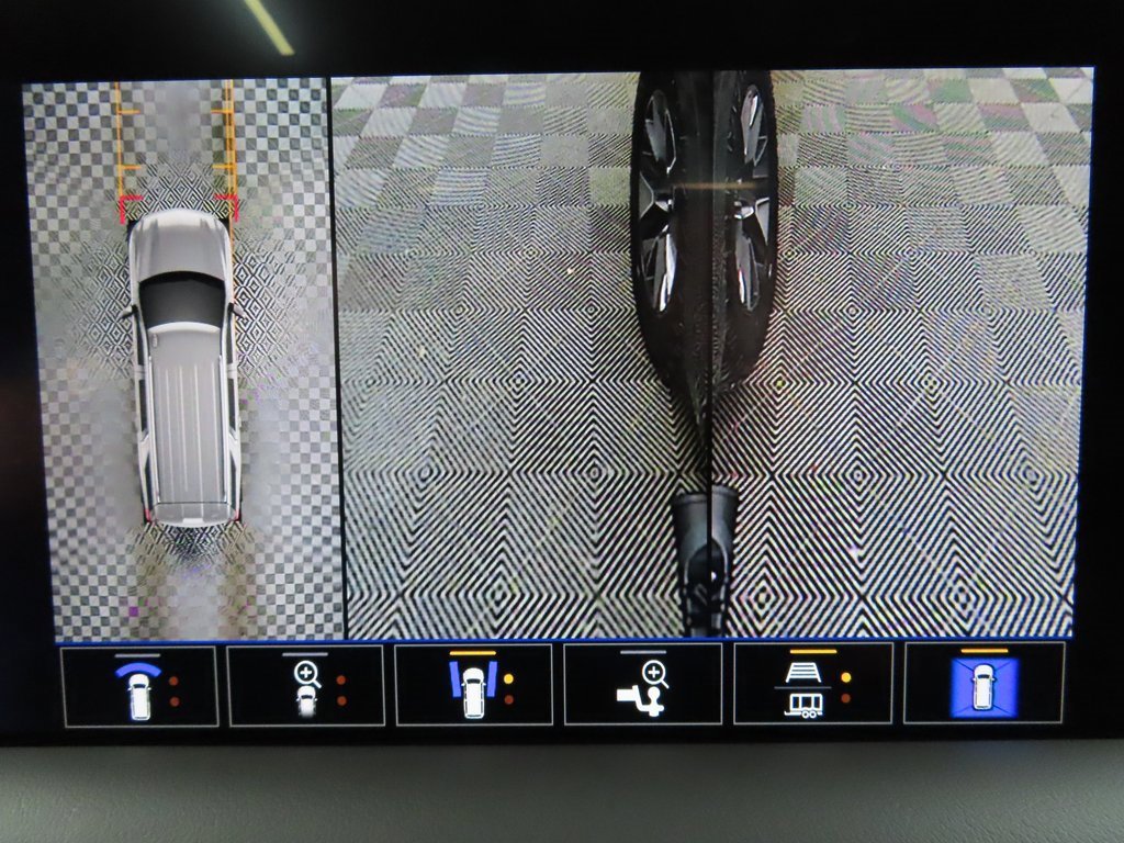 Used 2024 Chevrolet Tahoe Z71 image 21