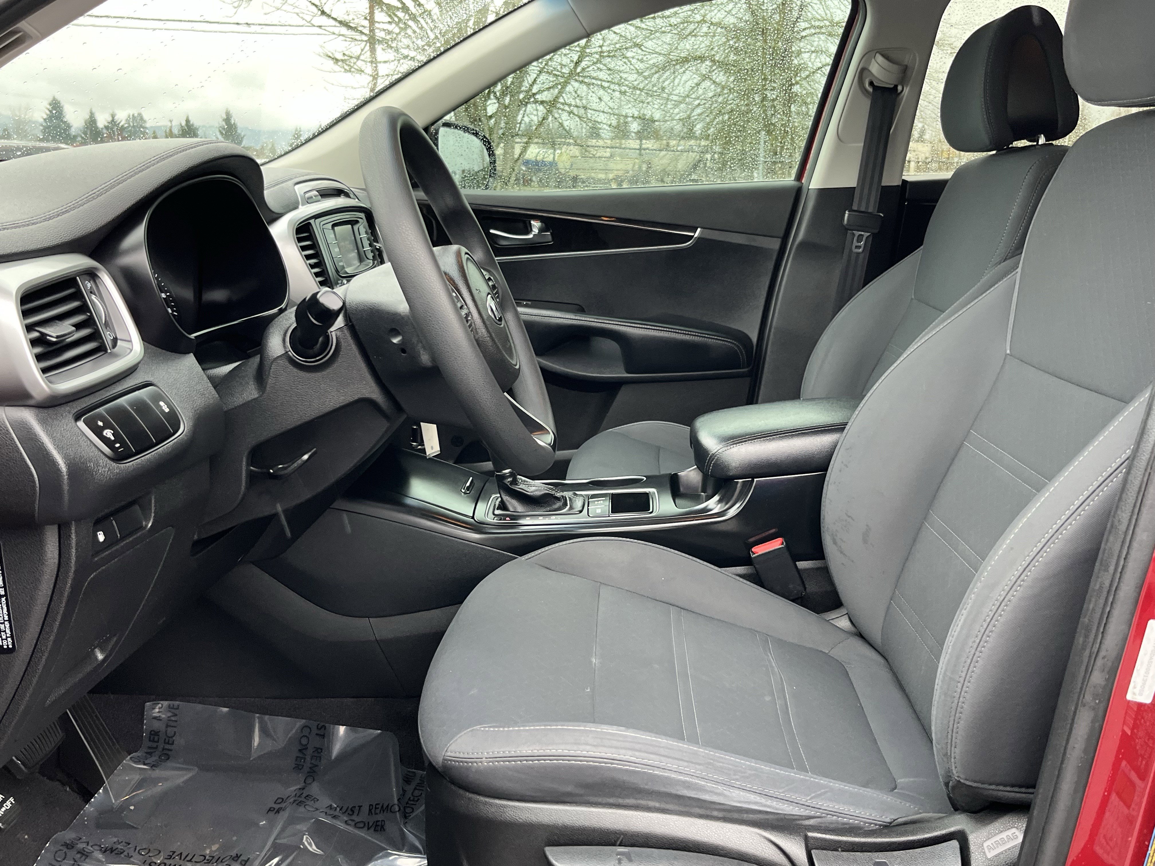 Used 2016 Kia Sorento LX image 10