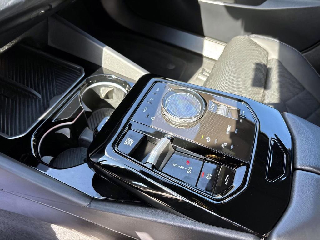 Certified 2025 BMW 540i xDrive image 26