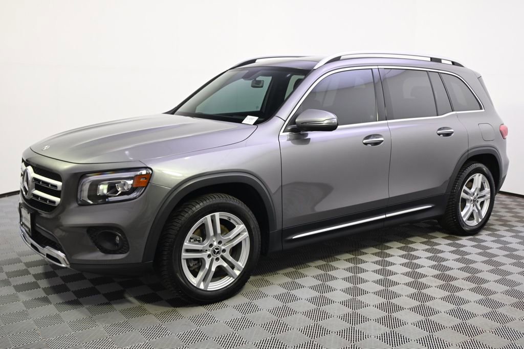 Used 2021 Mercedes-Benz GLB 250 4MATIC image 2
