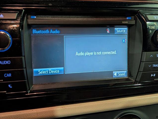 Used 2014 Toyota Corolla LE FWD image 15