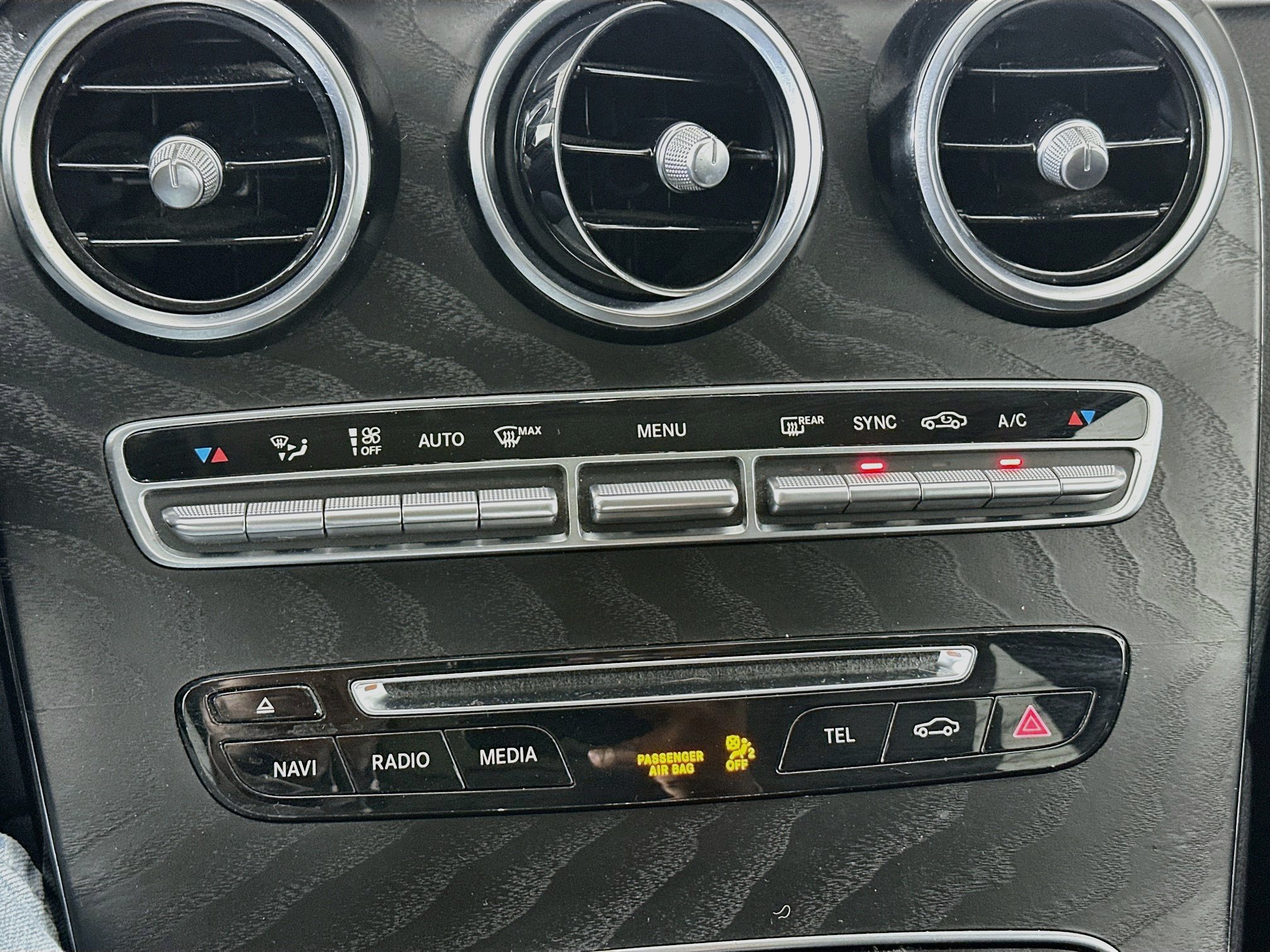 Used 2019 Mercedes-Benz GLC 300 image 23