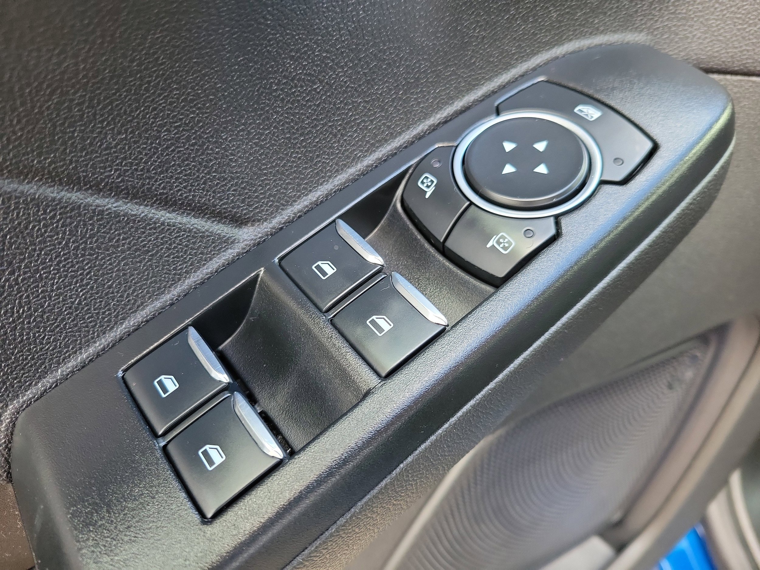 Used 2023 Ford Escape Active w/ Tech Pack #1 AWD/4WD image 18
