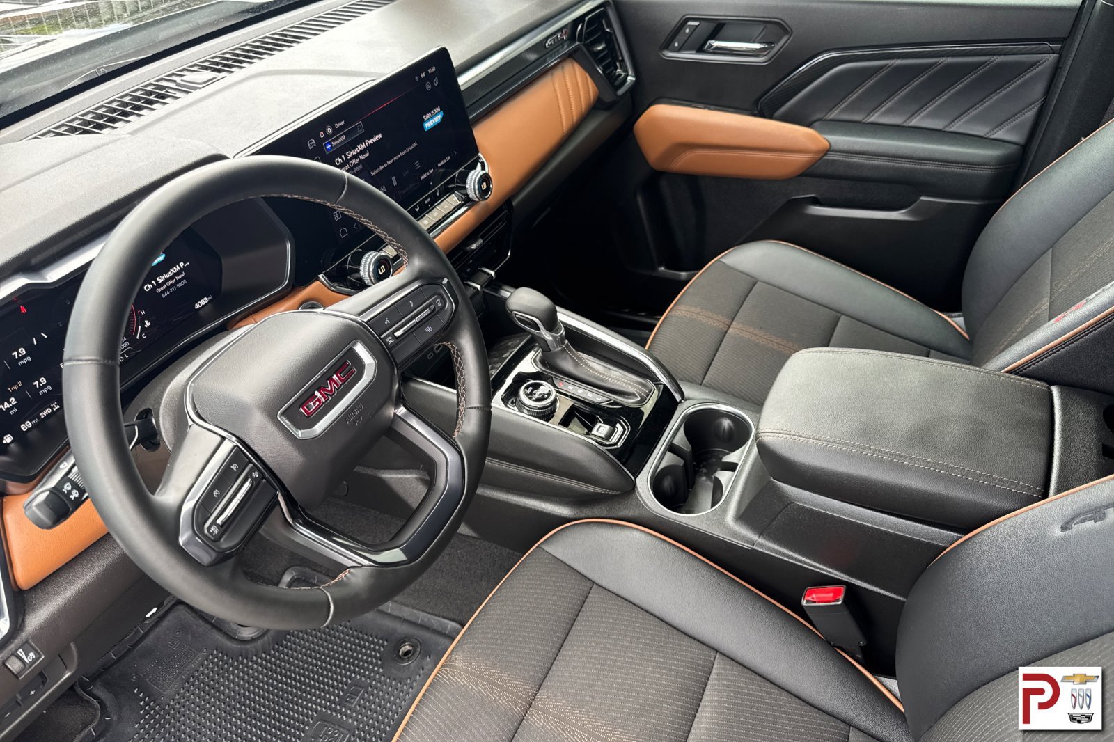 Used 2025 GMC Canyon AT4 AWD/4WD image 10