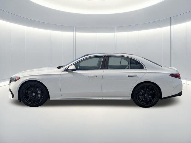 Used 2025 Mercedes-Benz E 350 4MATIC Sedan image 8