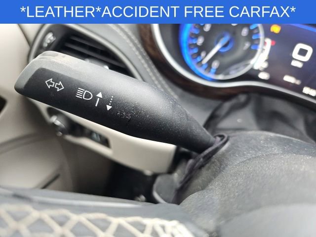 Used 2022 Chrysler Pacifica Limited image 37