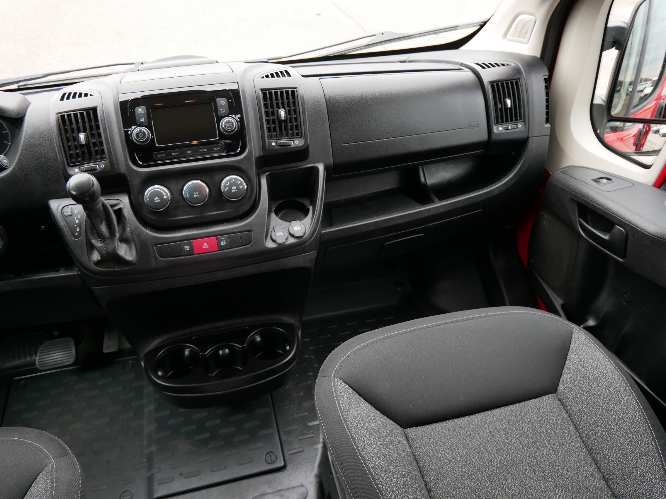 Used 2021 RAM ProMaster 2500 image 11