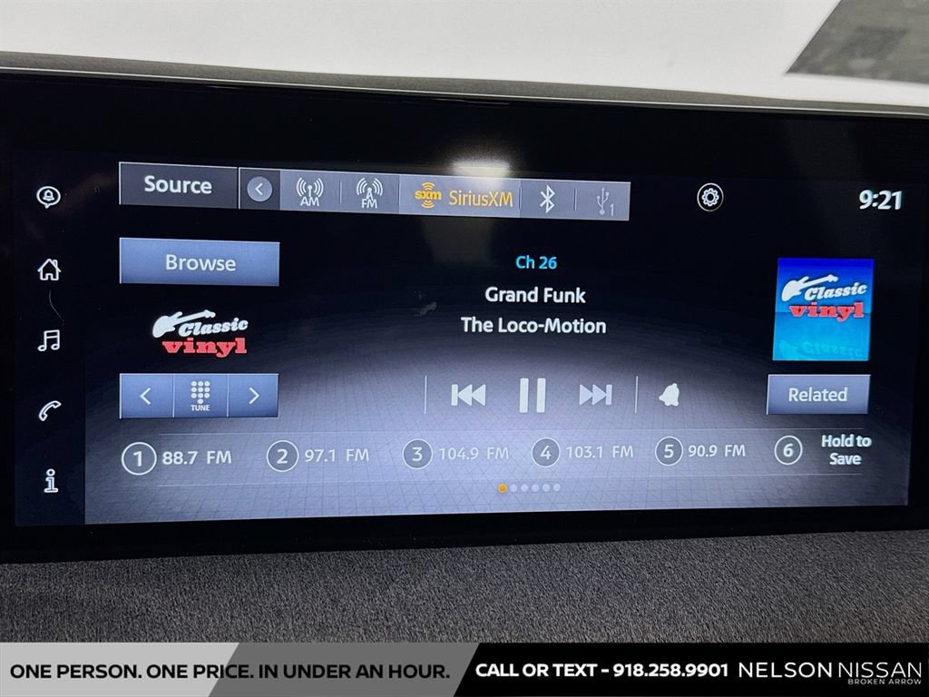 Certified 2025 Nissan Kicks SV AWD/4WD image 13