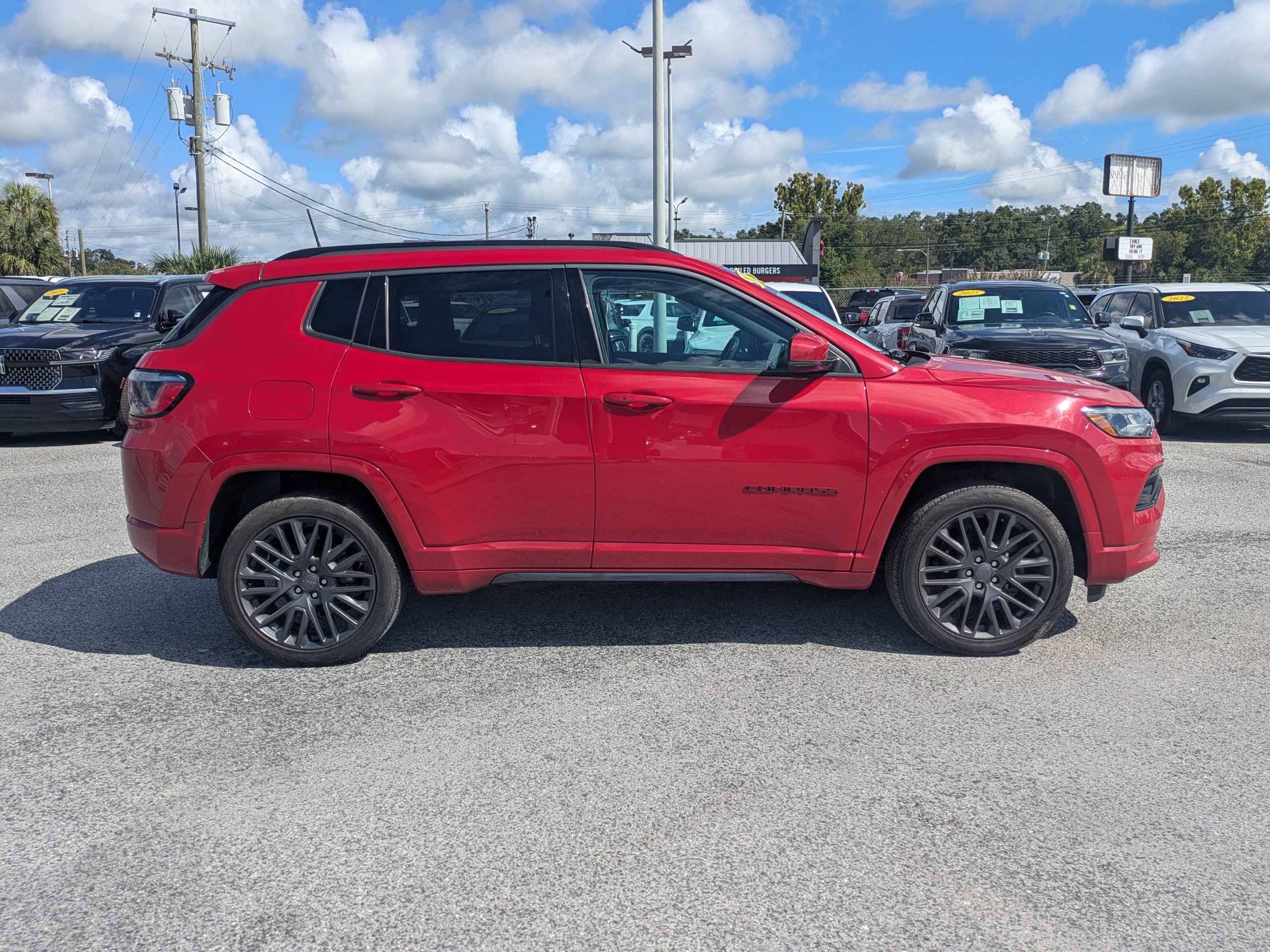 Used 2022 Jeep Compass Limited AWD/4WD image 3