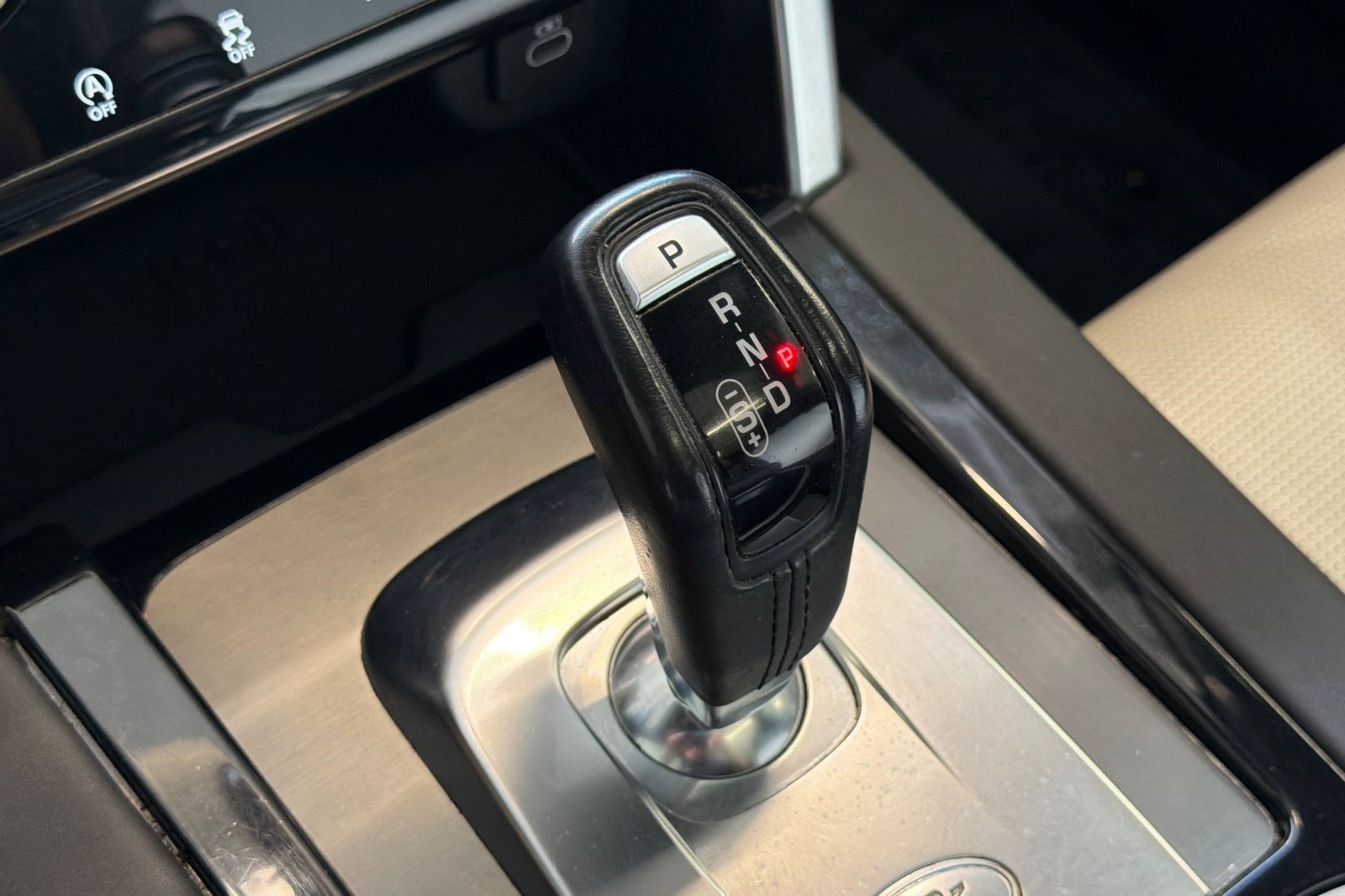 Used 2021 Land Rover Discovery Sport S R-Dynamic AWD/4WD image 18