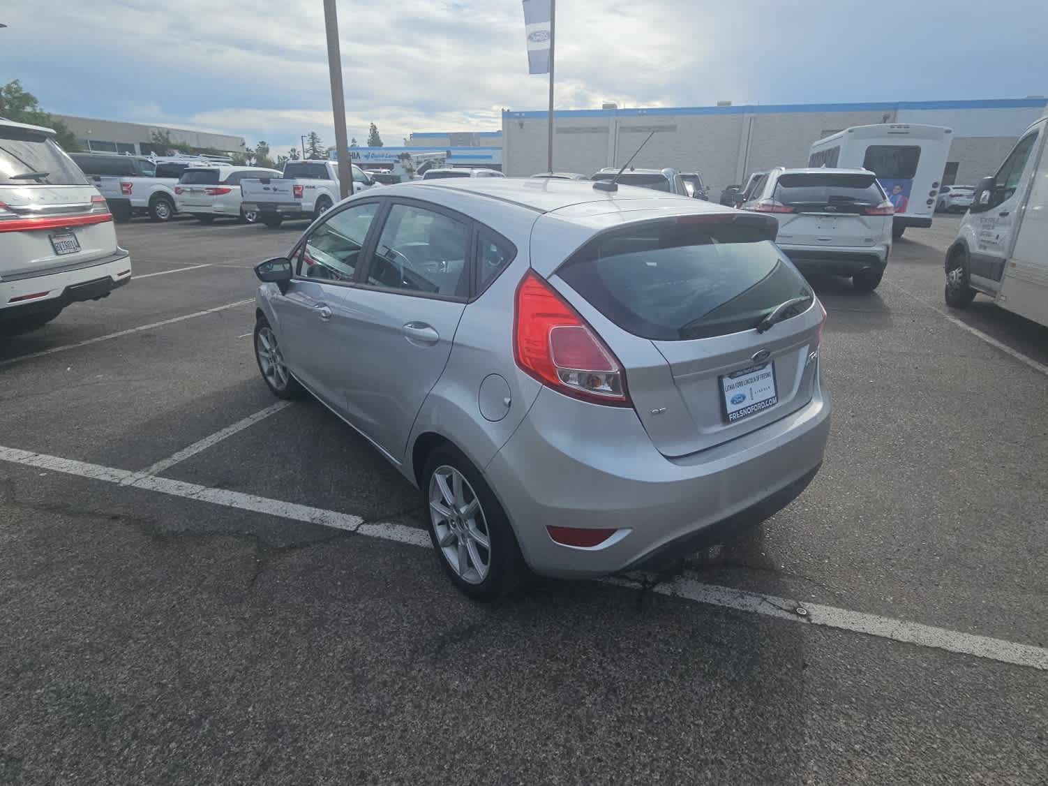 Used 2016 Ford Fiesta SE w/ Equipment Group 201A FWD image 6