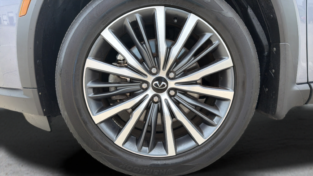 Used 2023 INFINITI QX60 Sensory AWD/4WD image 15