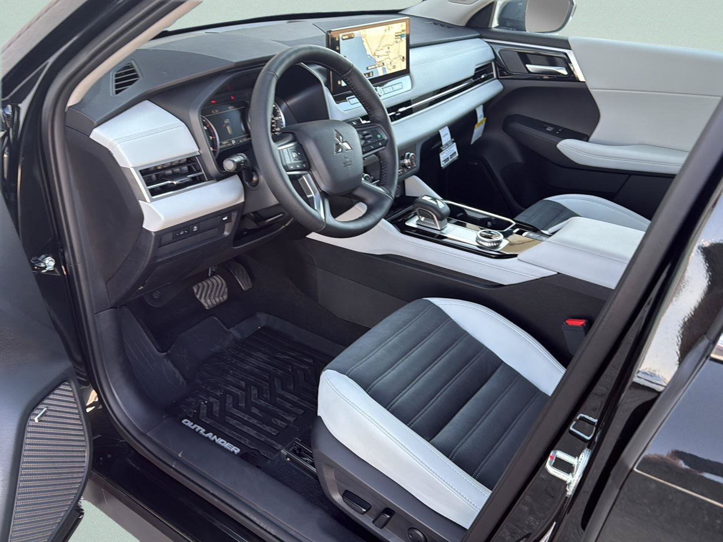 New 2026 Mitsubishi Outlander SE FWD image 20