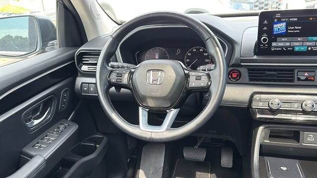 Used 2025 Honda Pilot Touring image 25
