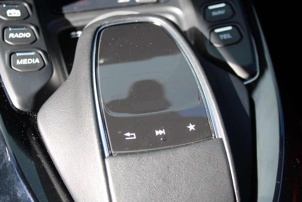 Used 2020 Aston Martin V8 Vantage Coupe image 36